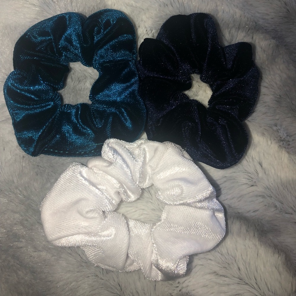 3 Velvet Scrunchies